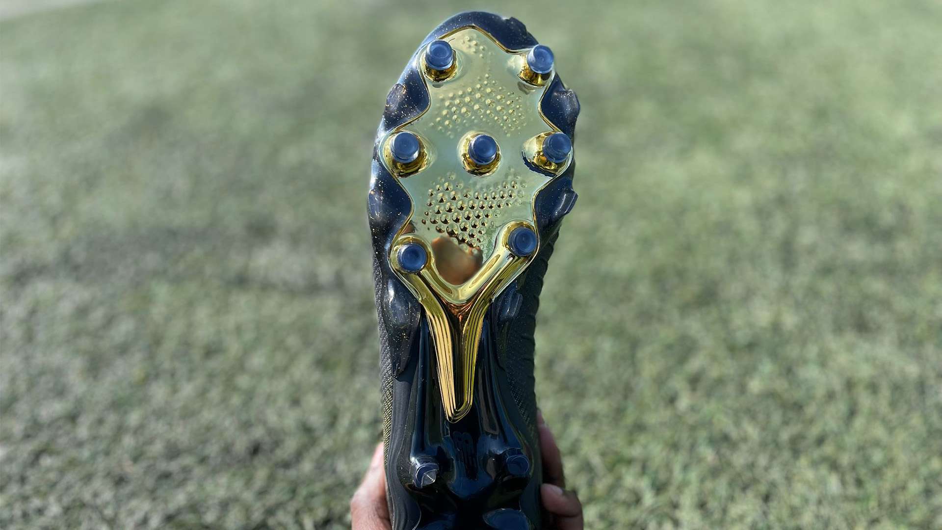 作为足球界 作为足球界